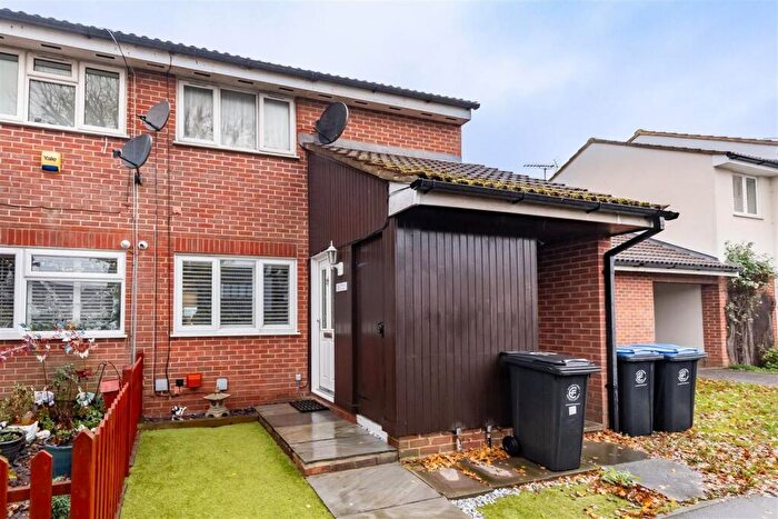 1 Bedroom Maisonette For Sale In Church Lane, North Weald, CM16