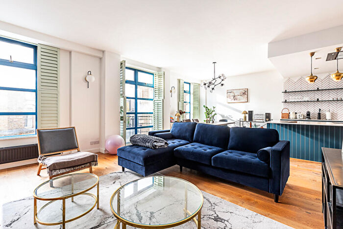 3 Bedroom Flat To Rent In Chilton Street, London, E2