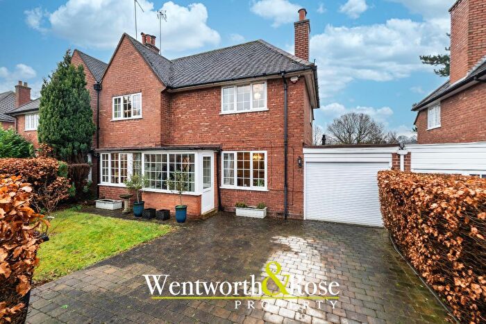 3 Bedroom Semi-Detached House For Sale In Middle Park Road, Bournville, Birmingham, B29