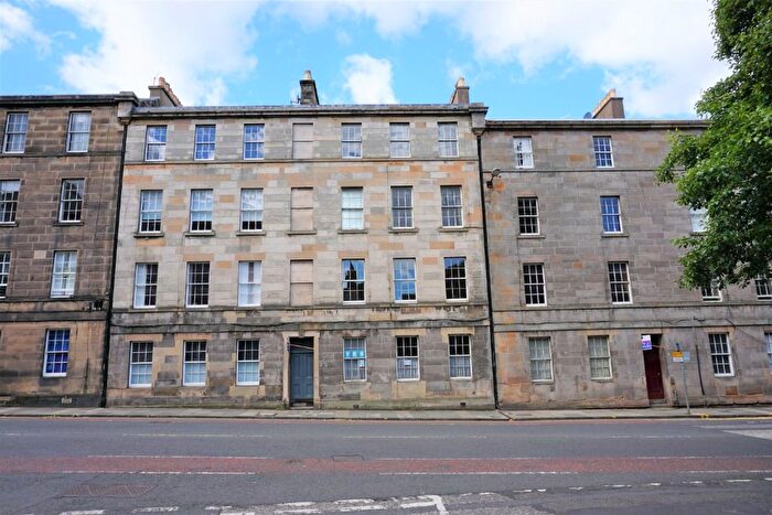 2 Bedroom Flat To Rent In Lord Russell Place, Marchmont, Edinburgh, EH9