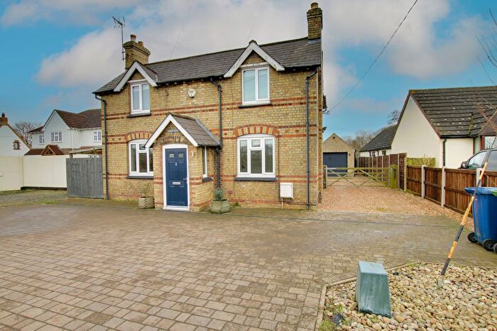3 Bedroom Detached House For Sale In March Road, Coldham, PE14