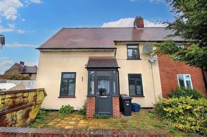 3 Bedroom Semi-Detached House To Rent In Greenstead Avenue, Woodford Green, IG8