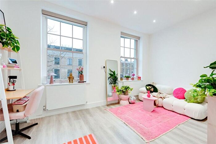 1 Bedroom Flat To Rent In Blenheim Terrace, London, NW8