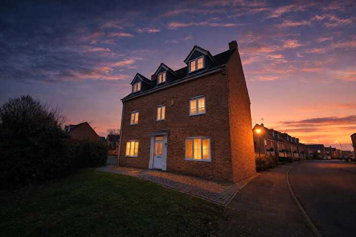 5 Bedroom Detached House For Sale In Geddington Road, Peterborough, PE2