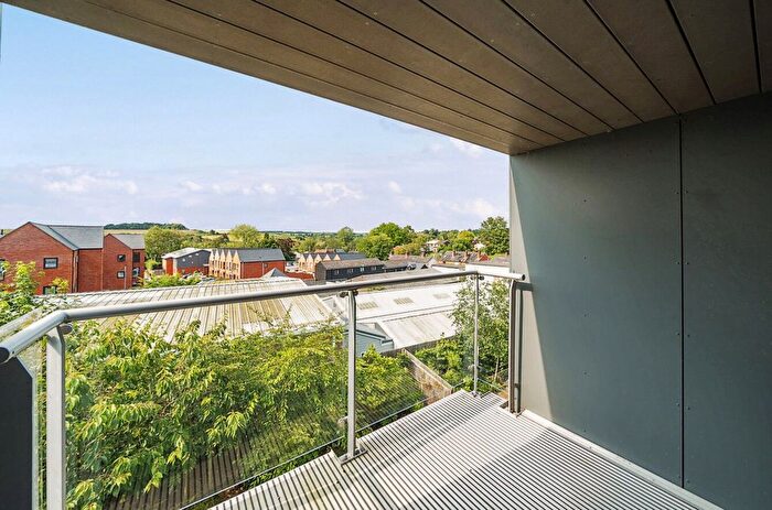 1 Bedroom Flat To Rent In The Dean, Alresford, Hampshire, SO24