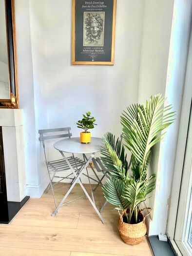 1 Bedroom Flat To Rent In Tower Bridge Road, London, SE1