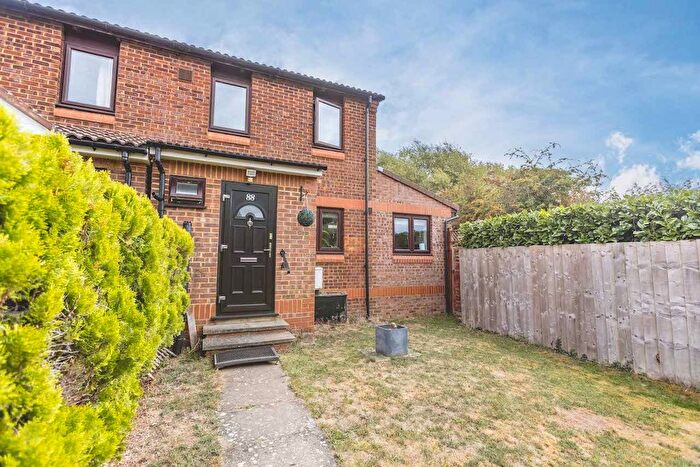 3 Bedroom Semi-Detached House For Sale In Cobb Close, Datchet, SL3