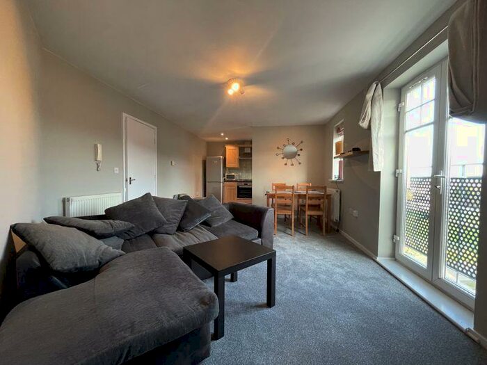 2 Bedroom Flat To Rent In Sanderson Villas, Gateshead, NE8