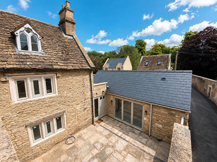 3 Bedroom House To Rent In High Street, Corsham, SN13