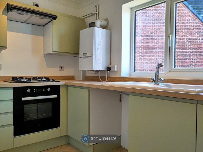 2 Bedroom Flat To Rent In Fletcher Way, Acle, Norwich, NR13