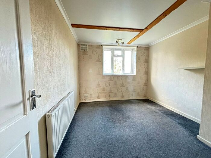 2 Bedroom Flat To Rent In Longbridge Road, Barking, Essex, IG11
