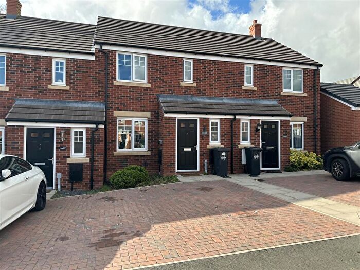 3 Bedroom Terraced House For Sale In Aster Drive, Rugby ** Vacant & No Upward Chain **, CV23