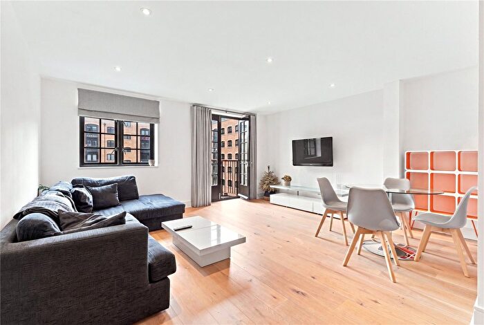 2 Bedroom Flat For Sale In Fennel Apartments, Cayenne Court, London, SE1