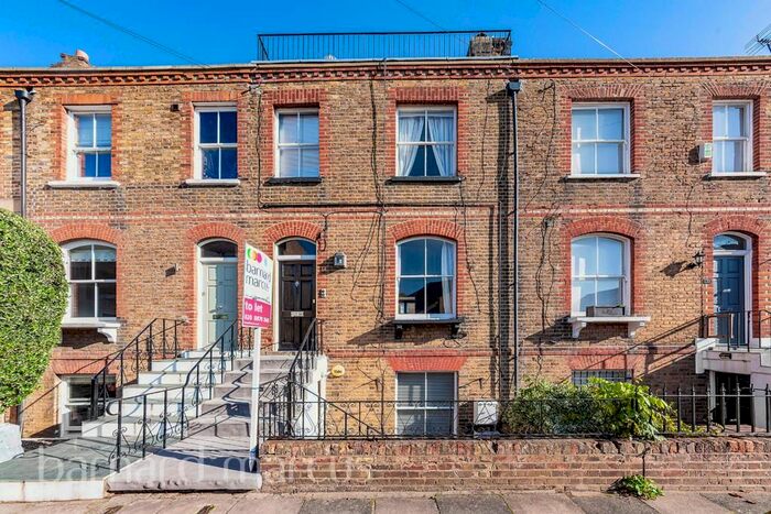 1 Bedroom Flat To Rent In Evelyn Road, Richmond, Surrey, TW9