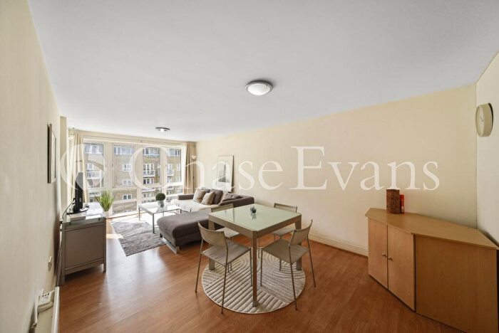 2 Bedroom Flat For Sale In St Davids Square, Isle Of Dogs, London, E14