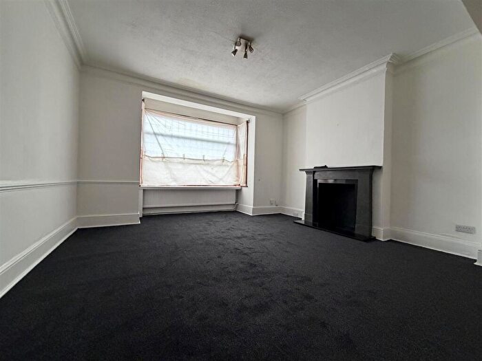 3 Bedroom House To Rent In Westwood Road, Ilford, IG3