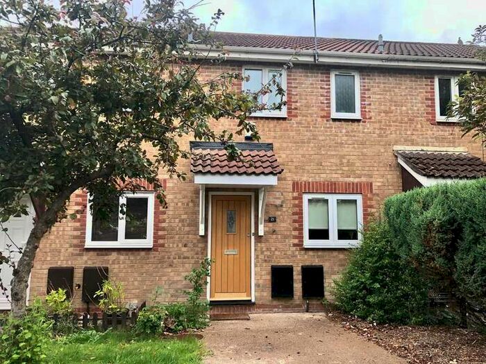 2 Bedroom Semi-Detached House To Rent In Heol Y Carw, Thornhill, Cardiff, CF14