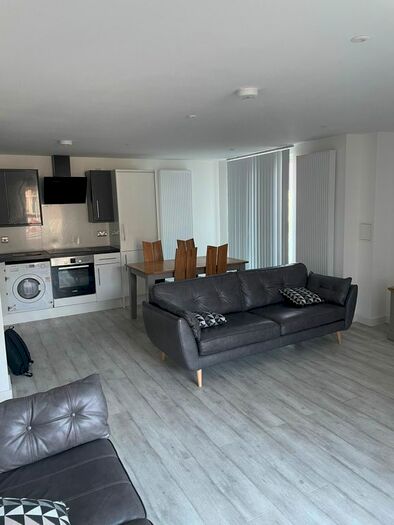 1 Bedroom Flat To Rent In Upton Park Road, Newham, London, E7