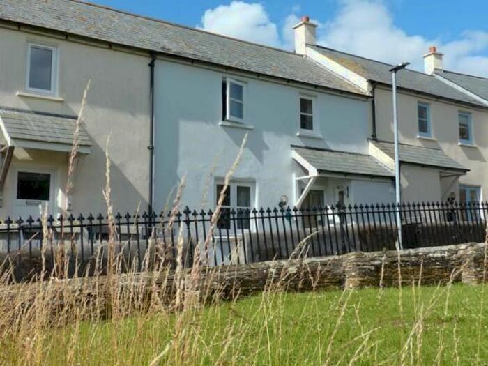 2 Bedroom Cottage To Rent In Fore Street, Kingsbridge, TQ7