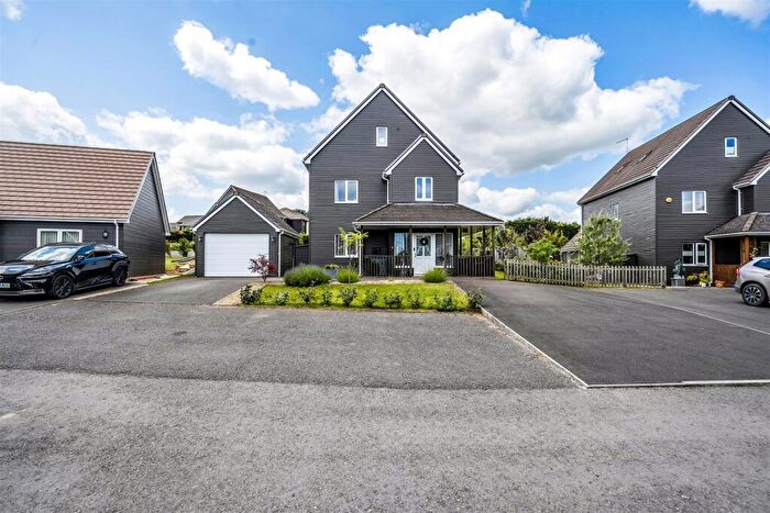 4 Bedroom Detached House For Sale In Wiltshire Leisure Village, Royal Wootton Bassett, Swindon, SN4