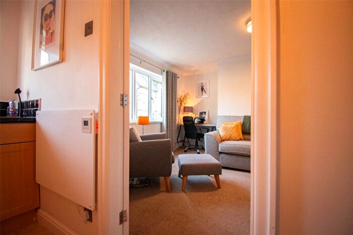 2 Bedroom Apartment To Rent In Bolton Grange, Yeadon, Leeds, West Yorkshire, LS19