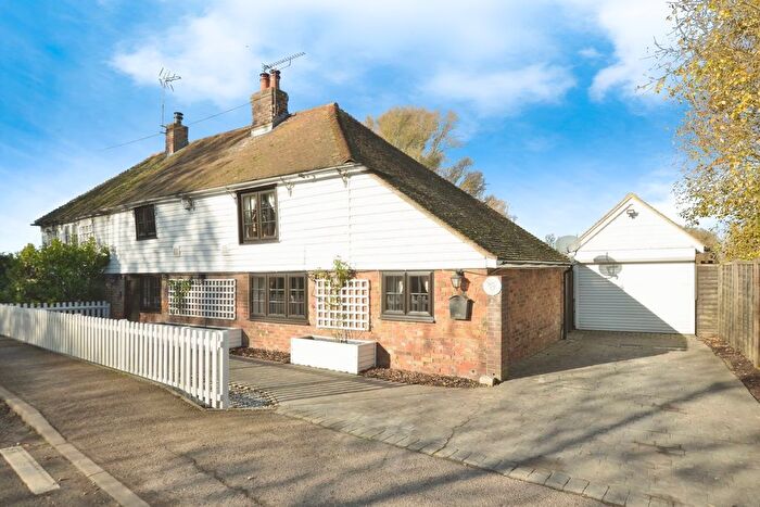 3 Bedroom Semi-Detached House For Sale In Rye Road, Brookland, Romney Marsh, TN29