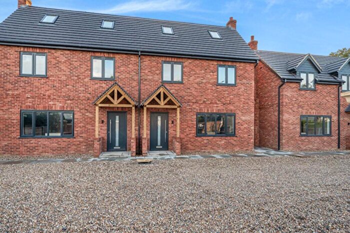 4 Bedroom Semi Detached House For Sale In The Street, Takeley, Essex, CM22