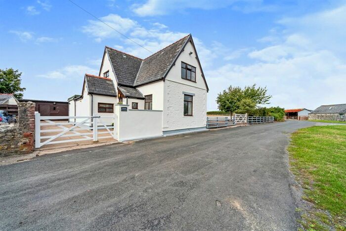 4 Bedroom Detached House For Sale In Porthkerry Road, Rhoose, Barry, CF62