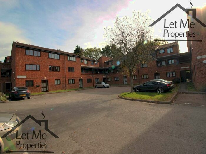 1 Bedroom Flat To Rent In Wordsworth Court, Middlefield, Hatfield AL10