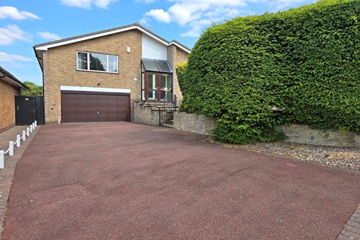 3 Bedroom Detached House For Sale In Kendal Drive, Beeston, NG9