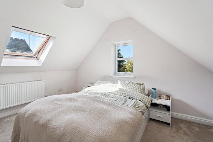 2 Bedroom Duplex For Sale In Alexandra Road, Hemel Hempstead, Hertfordshire, HP2