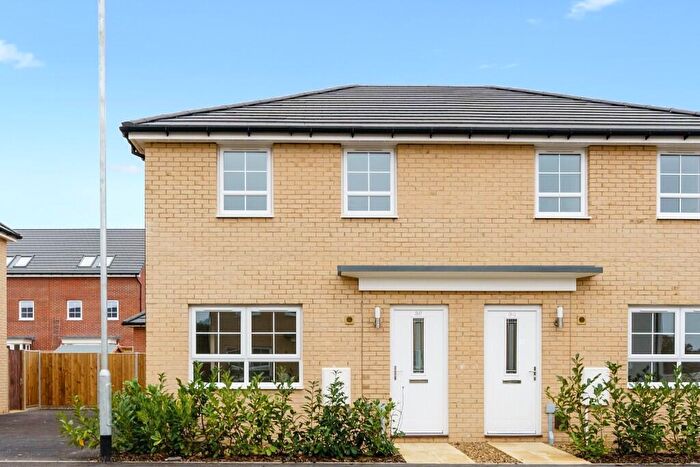 3 Bedroom Semi Detached House To Rent In Cringleford Heights, Norwich, Norfolk, NR4