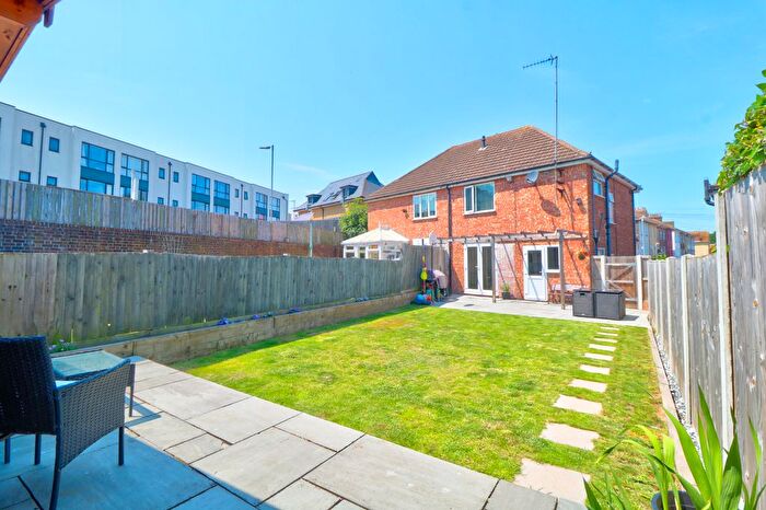 3 Bedroom Semi Detached House For Sale In Kings Road, Ramsgate, CT11