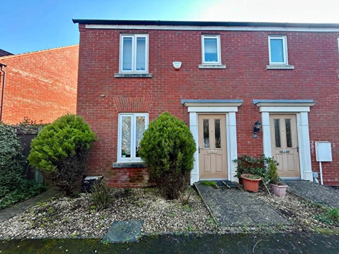 3 Bedroom Semi-Detached House For Sale In Ascot Way, Bicester, OX26