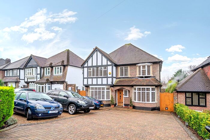 5 Bedroom Detached House To Rent In Coulsdon Court Road, Coulsdon, CR5