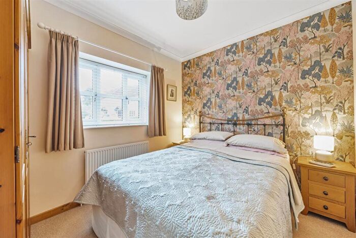 3 Bedroom Detached Bungalow For Sale In Forts Orchard, Chilthorne Domer, BA22