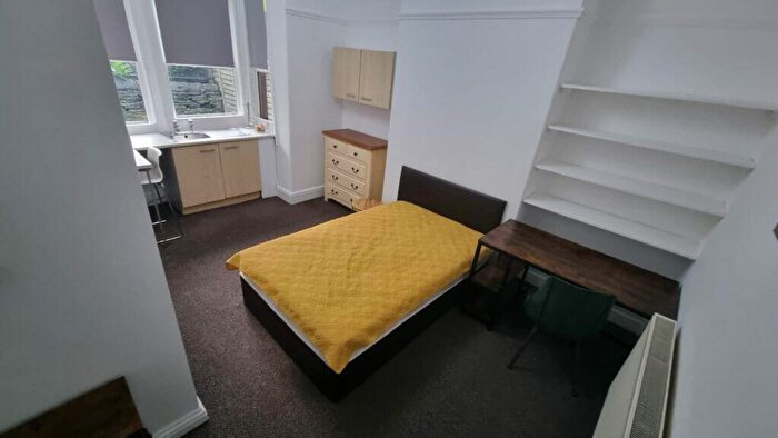 1 Bedroom Flat To Rent In Conference Road, Armley, Leeds, LS12