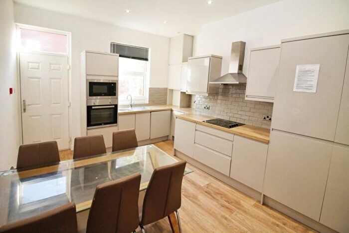 6 Bedroom Terraced House To Rent In Granby Road, Headingley, Leeds, West Yorkshire, LS6