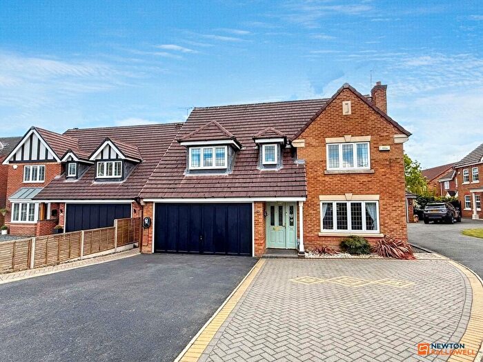 4 Bedroom Detached House For Sale In Buckingham Road, Coalville, LE67