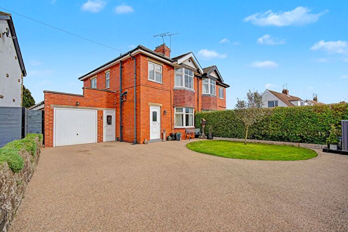 3 Bedroom Semi-Detached House For Sale In South View, Wetherby, LS22