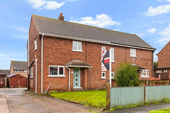 2 Bedroom Semi Detached House For Sale In South View, Broughton, North Lincolnshire, DN20