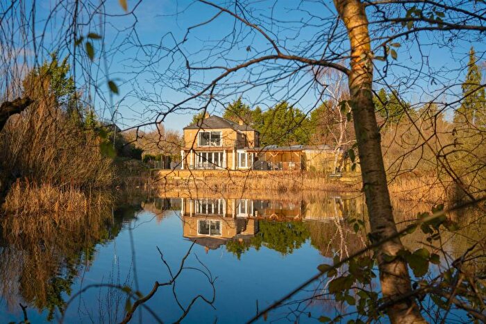 6 Bedroom Detached House For Sale In Mill Road, Maxey, Peterborough, PE6