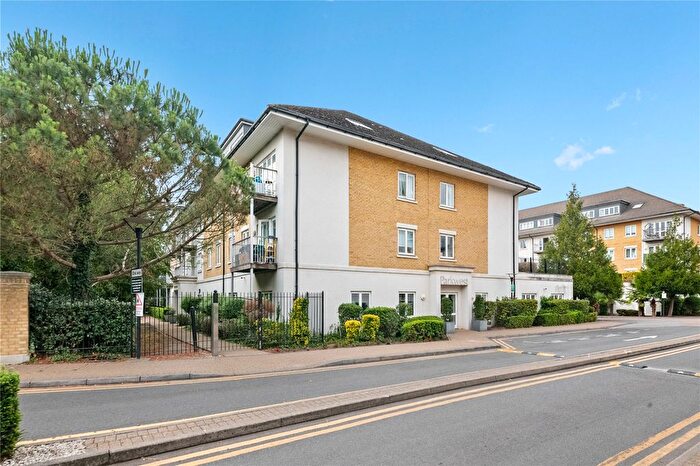 2 Bedroom Flat For Sale In Park Lodge Avenue, West Drayton, UB7