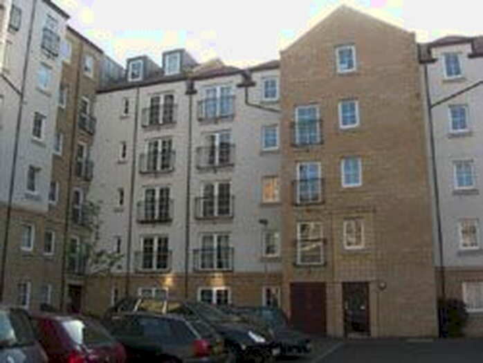 2 Bedroom Flat To Rent In Giles Street, Edinburgh, EH6