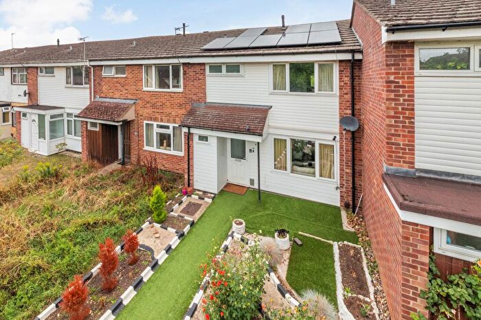3 Bedroom Terraced House For Sale In Overmead, Abingdon, OX14