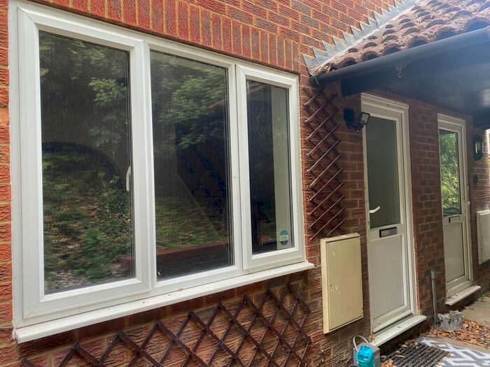 1 Bedroom Terraced House To Rent In Westfield Walk, High Wycombe, HP12