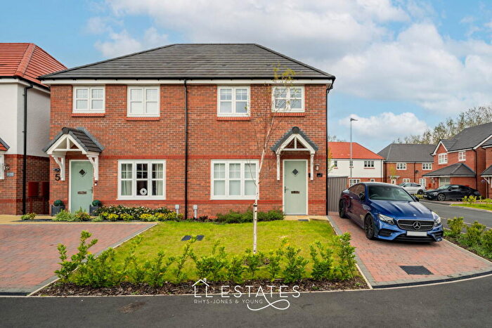 2 Bedroom Semi-Detached House For Sale In Rhodfa Cae Isa, St Asaph, LL17