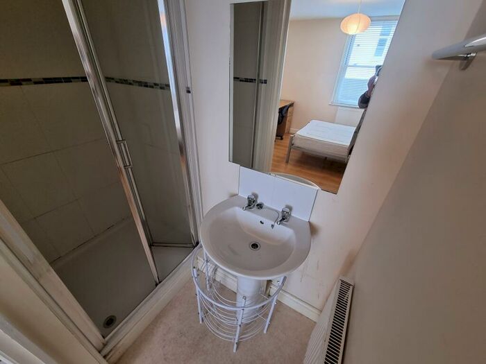 2 Bedroom Apartment To Rent In Flat, Brunswick Street, Leamington Spa, CV31