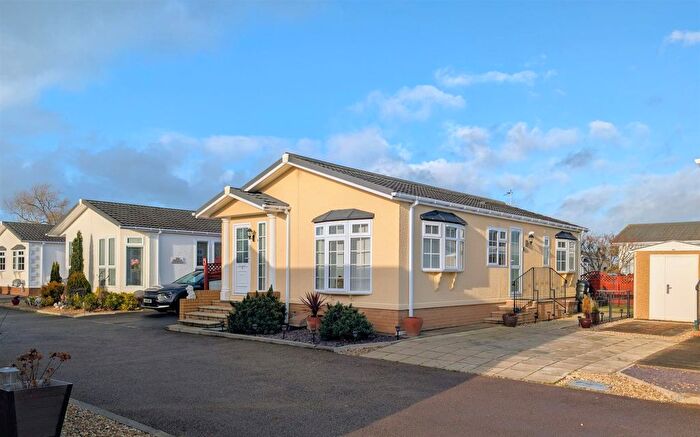 2 Bedroom Park Home For Sale In Gloucester Road, Staverton, Cheltenham, GL51