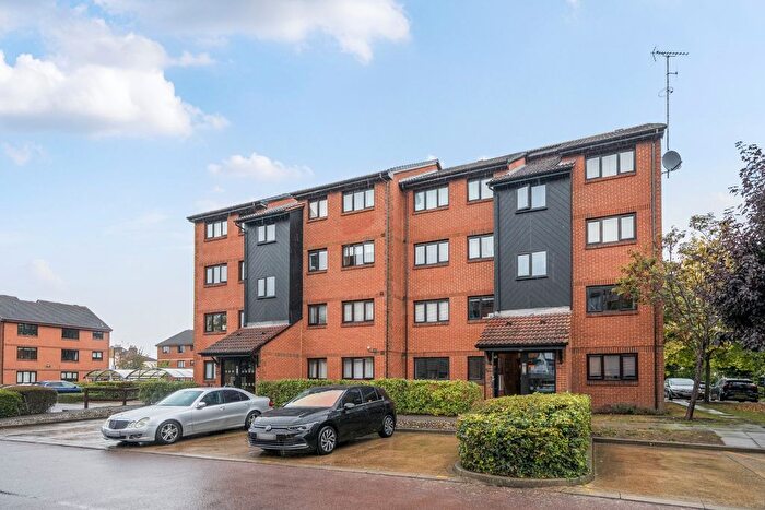 Studio To Rent In Cross Road, Wimbledon, London, SW19